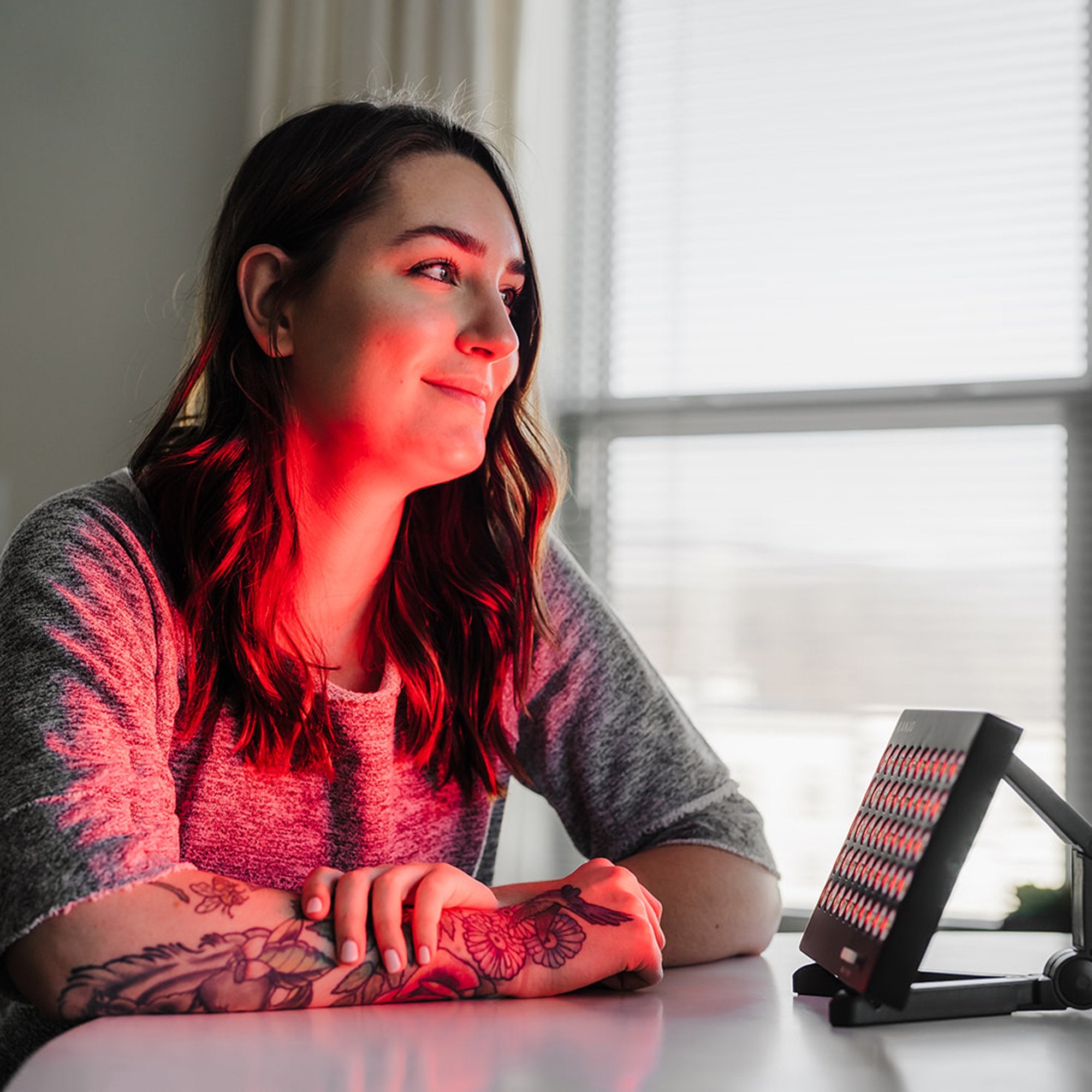Kanjo Compact Red Light Therapy Panel