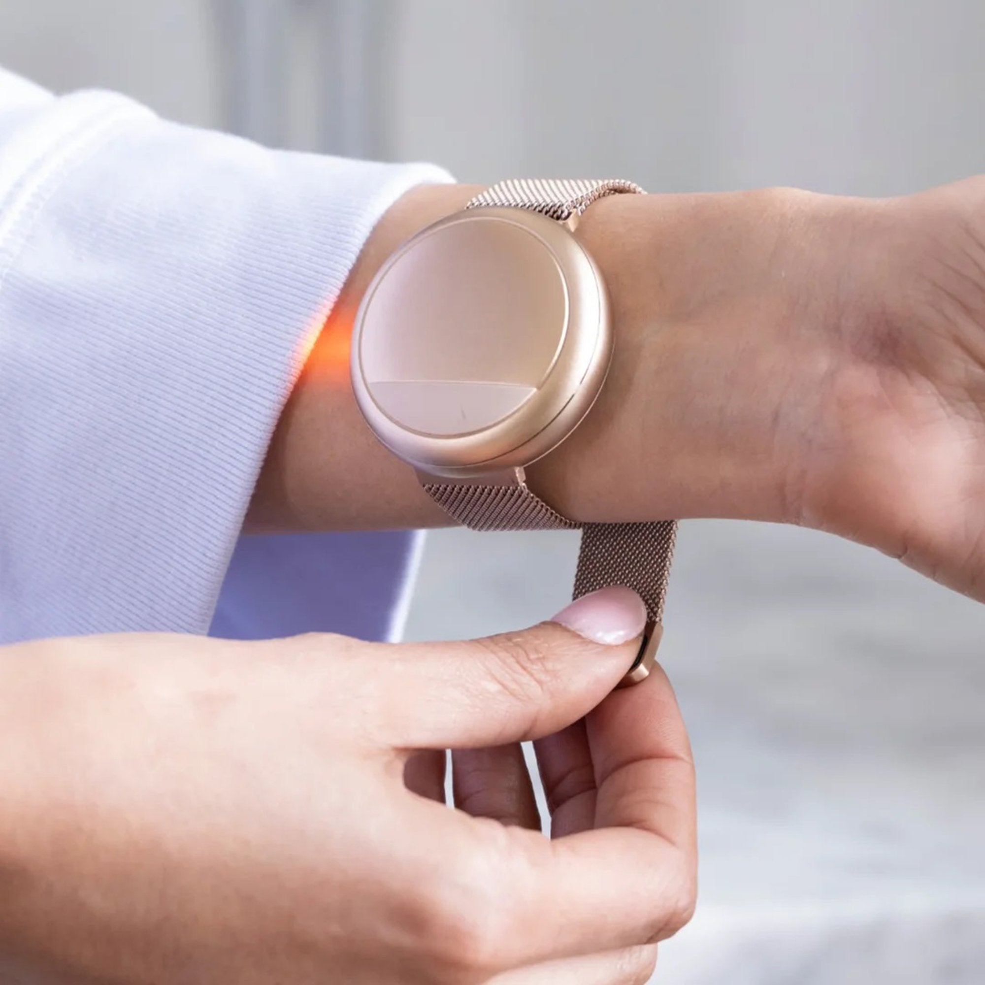 Embr Wave 2 Therapy Wristband for Hot Flashes / Sleep Therapy