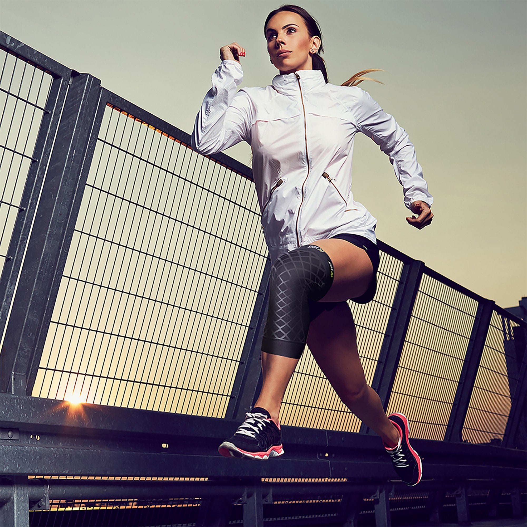 Spark Kinetic Knee Sleeve